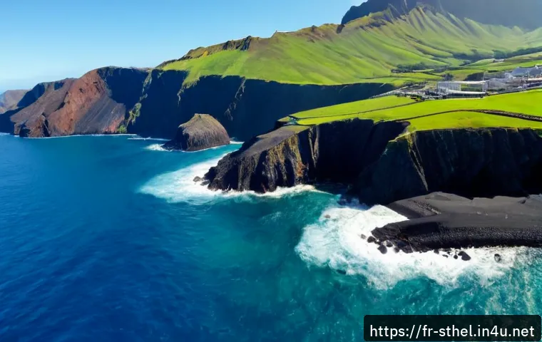 Home 17 세인트헬레나와 남대서양 섬들 비교 - Photorealistic split-scene comparison of Saint Helena and a remote South Atlantic island: rugged vol...